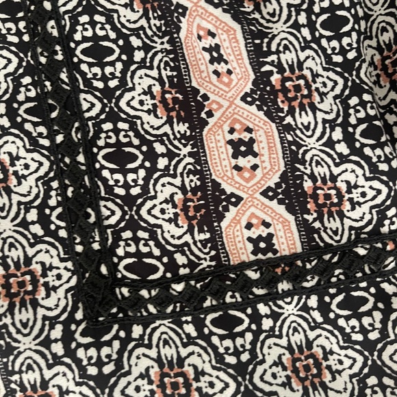 Maurice’s - Black, Pink & White Patterned Long Sleeve Dress - Picture 3 of 4